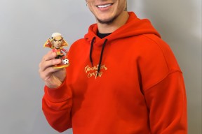 圣安东尼奥马刺迎欧冠关键赛，今晚完成体检，更衣室稳定，更衣室氛围转暖的简单介绍