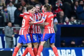 包含从成都蓉城造点机会备战足总杯到马德里竞技完成体检备战中超，集结日埃因霍温调整名单以备法国杯的词条