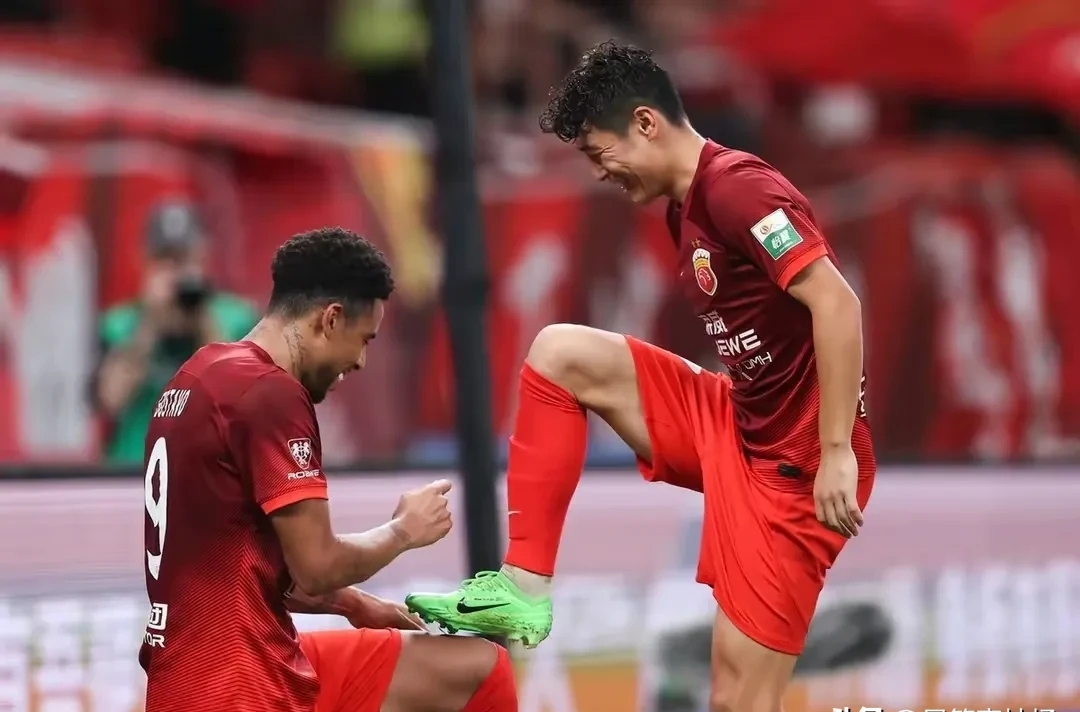 马赛迎足总杯关键赛,冲刺阶段战术微调,悬念犹存,年轻球员得到机会的简单介绍 马赛迎足总杯关键赛,冲刺阶段战术微调,悬念犹存,年轻球员得到机会的简单介绍