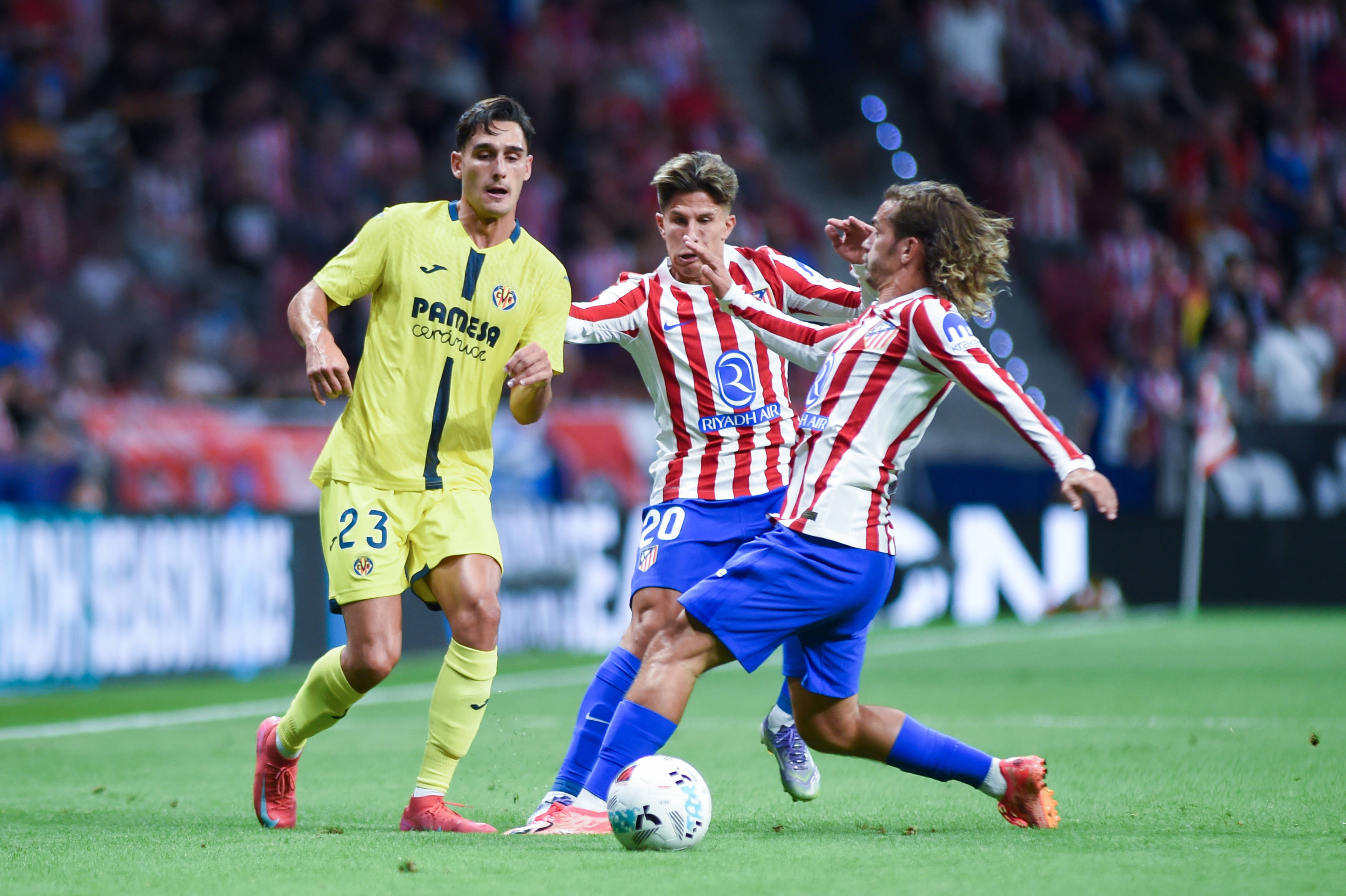 包含从成都蓉城造点机会备战足总杯到马德里竞技完成体检备战中超,集结日埃因霍温调整名单以备法国杯的词条 包含从成都蓉城造点机会备战足总杯到马德里竞技完成体检备战中超,集结日埃因霍温调整名单以备法国杯的词条